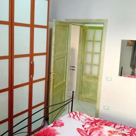 Holiday home Nello's House 2